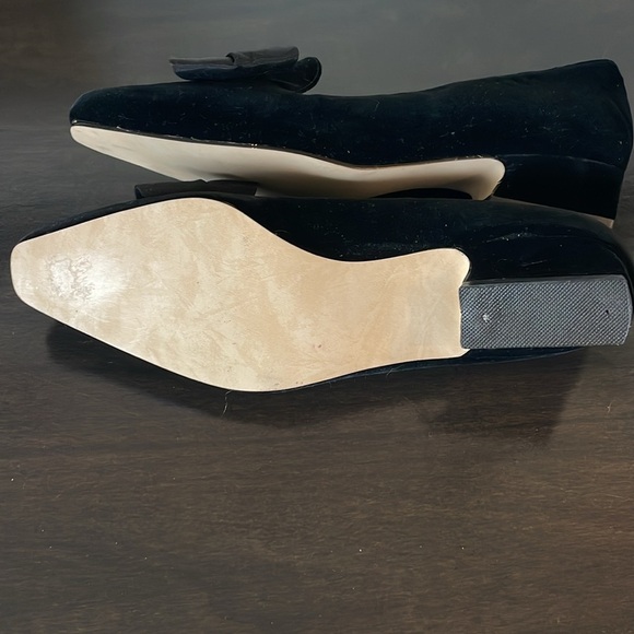 Black Velvet Candid Statements loafers with slight heal and black bow size 8M - Picture 7 of 7